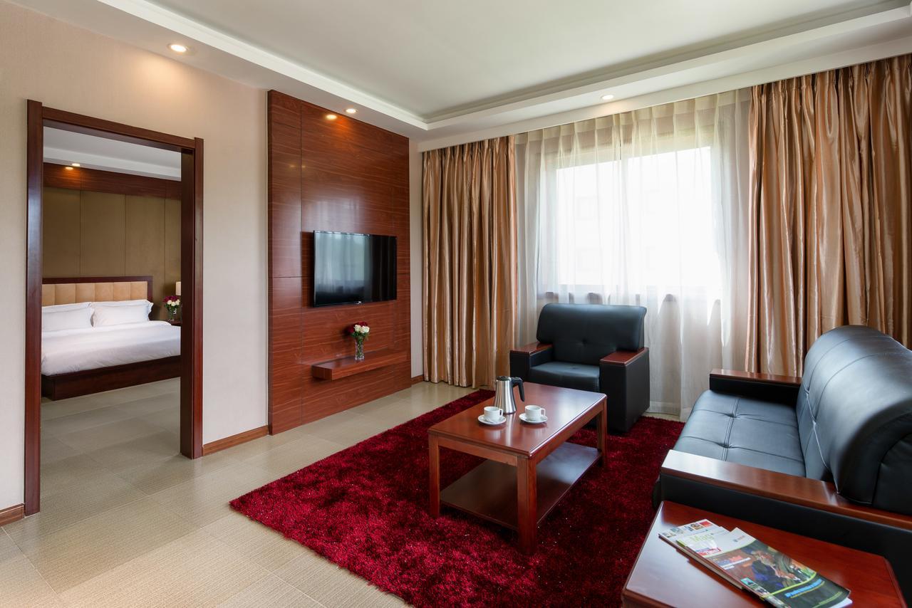 Harbel The Farmington Hotel מראה חיצוני תמונה